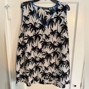 Vince Camuto Size 2X Black and White Palm Print Tank Top